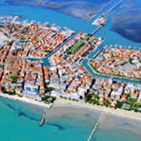 Via Luigi Galvani * Grado